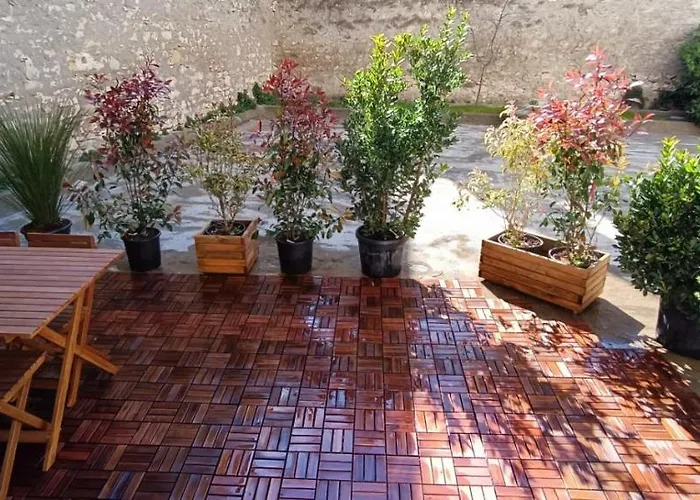 Superbe T2 Avec Grande Terrasse En Centre A 5 Min A Pieds Des Arenes De Διαμέρισμα Νιμ